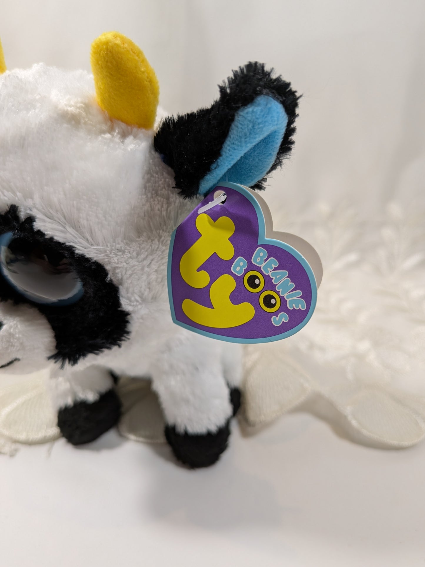Ty Beanie Boo - Daisy the Cow (6in) *Rare* First Generation, Purple Tag