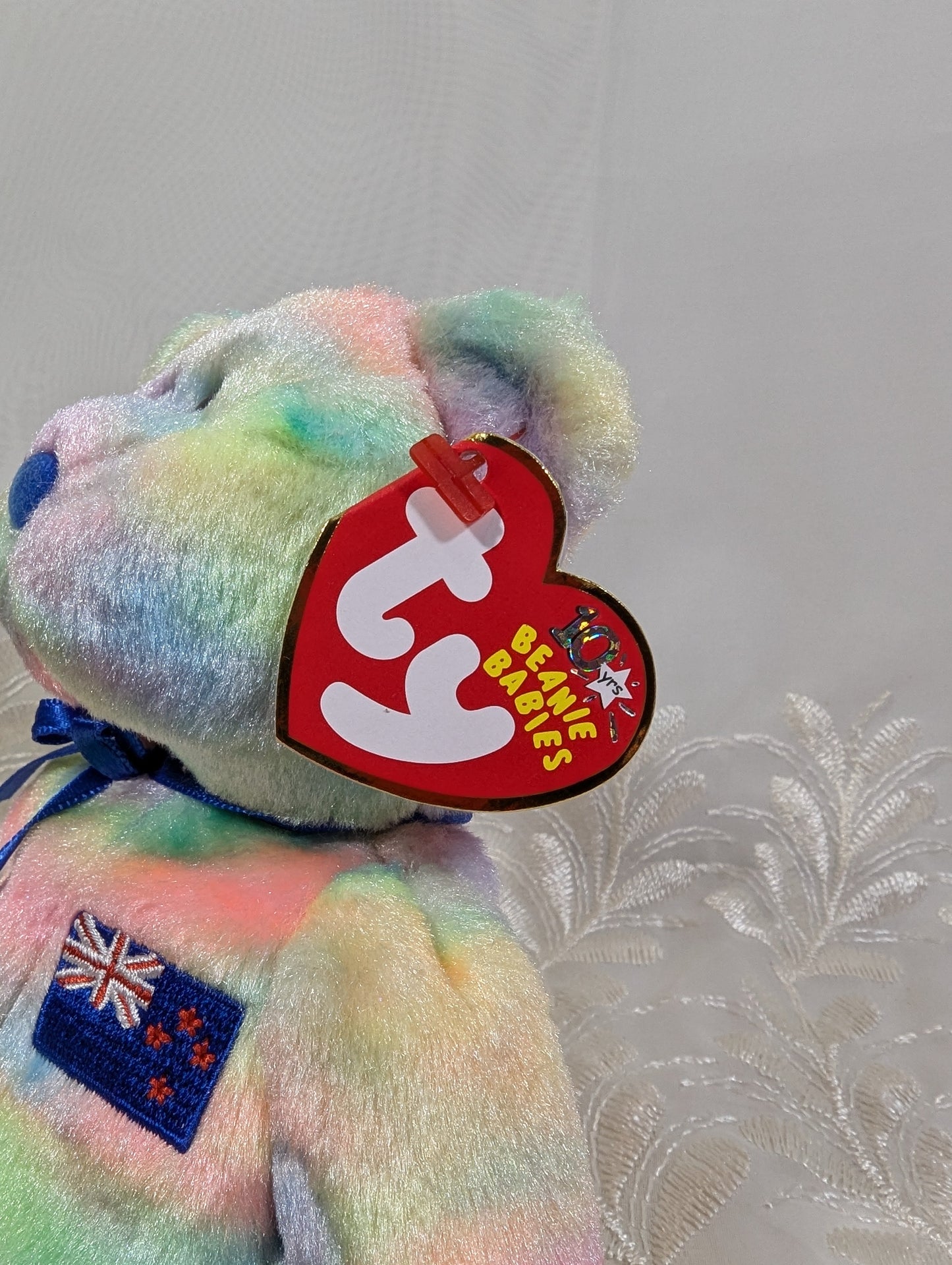 Ty Beanie Baby - Kiwiana The Multi - colored Bear - New Zealand Exclusive Asia - Pacific Collection (8.5in) - Vintage Beanies Canada