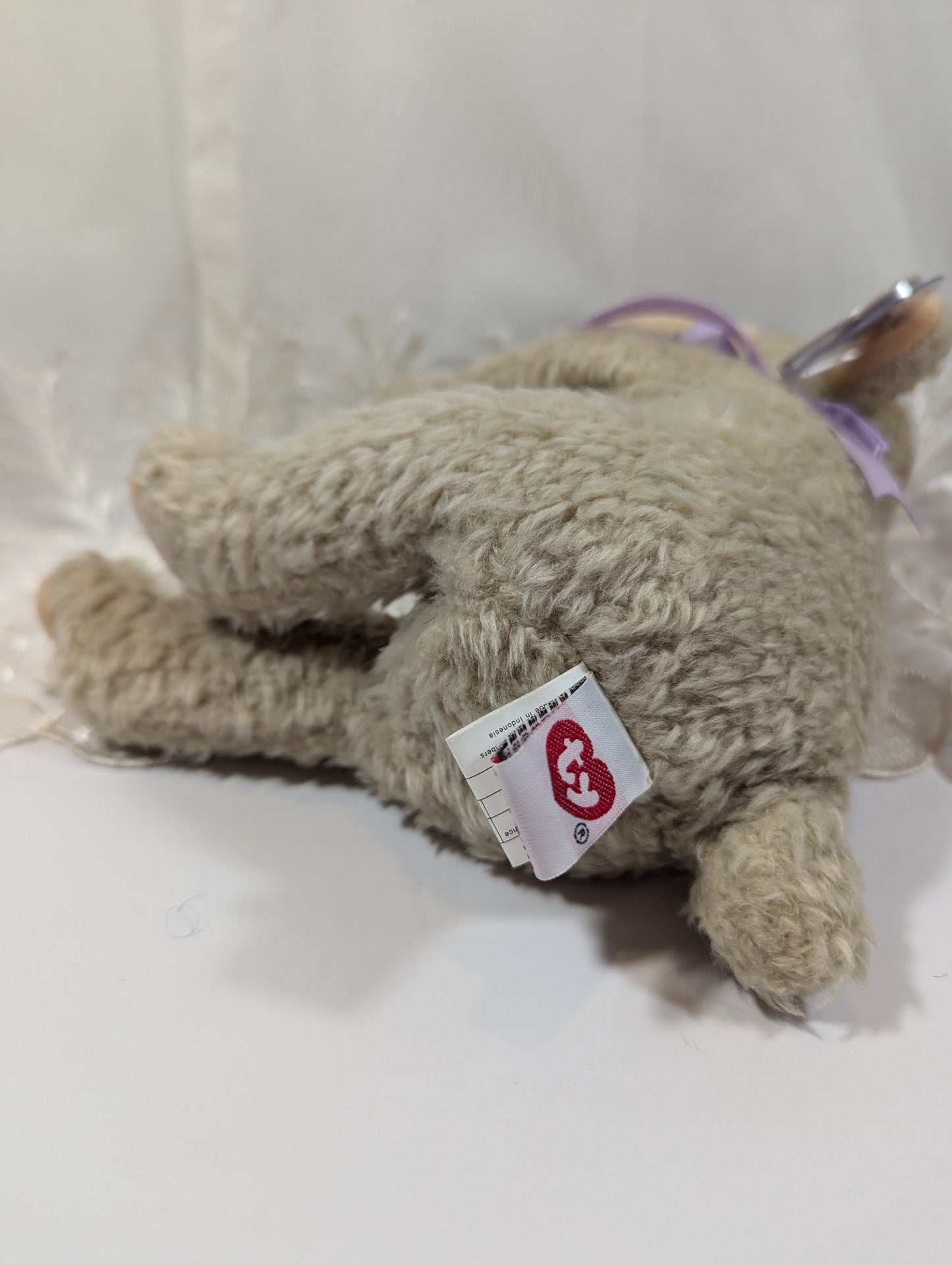 Ty Classic Collection - Lovie The Lamb (9 in) - Vintage Beanies Canada