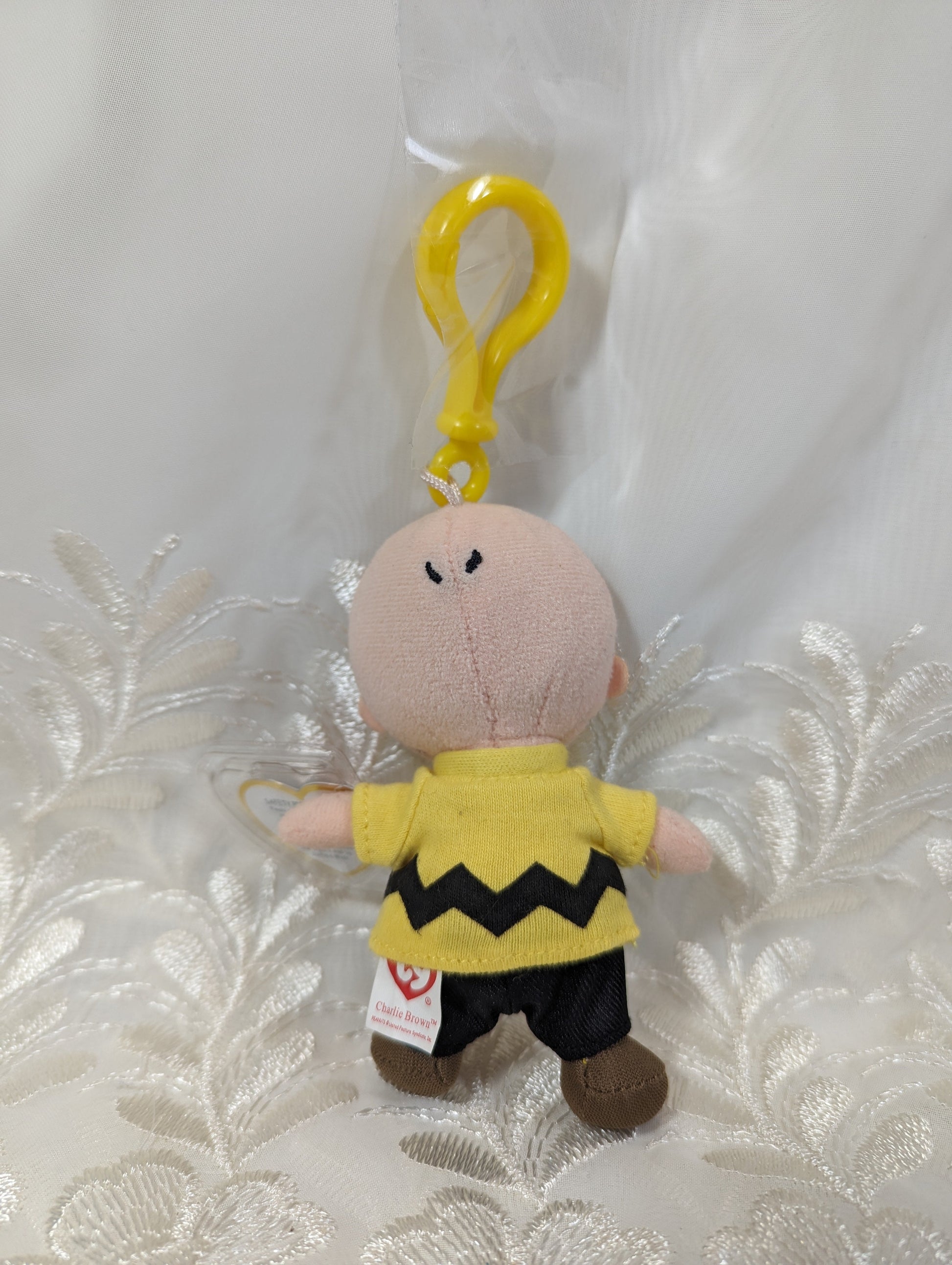 Ty Beanie Baby Clip - Charlie Brown from the Peanuts (4.5in) - Vintage Beanies Canada