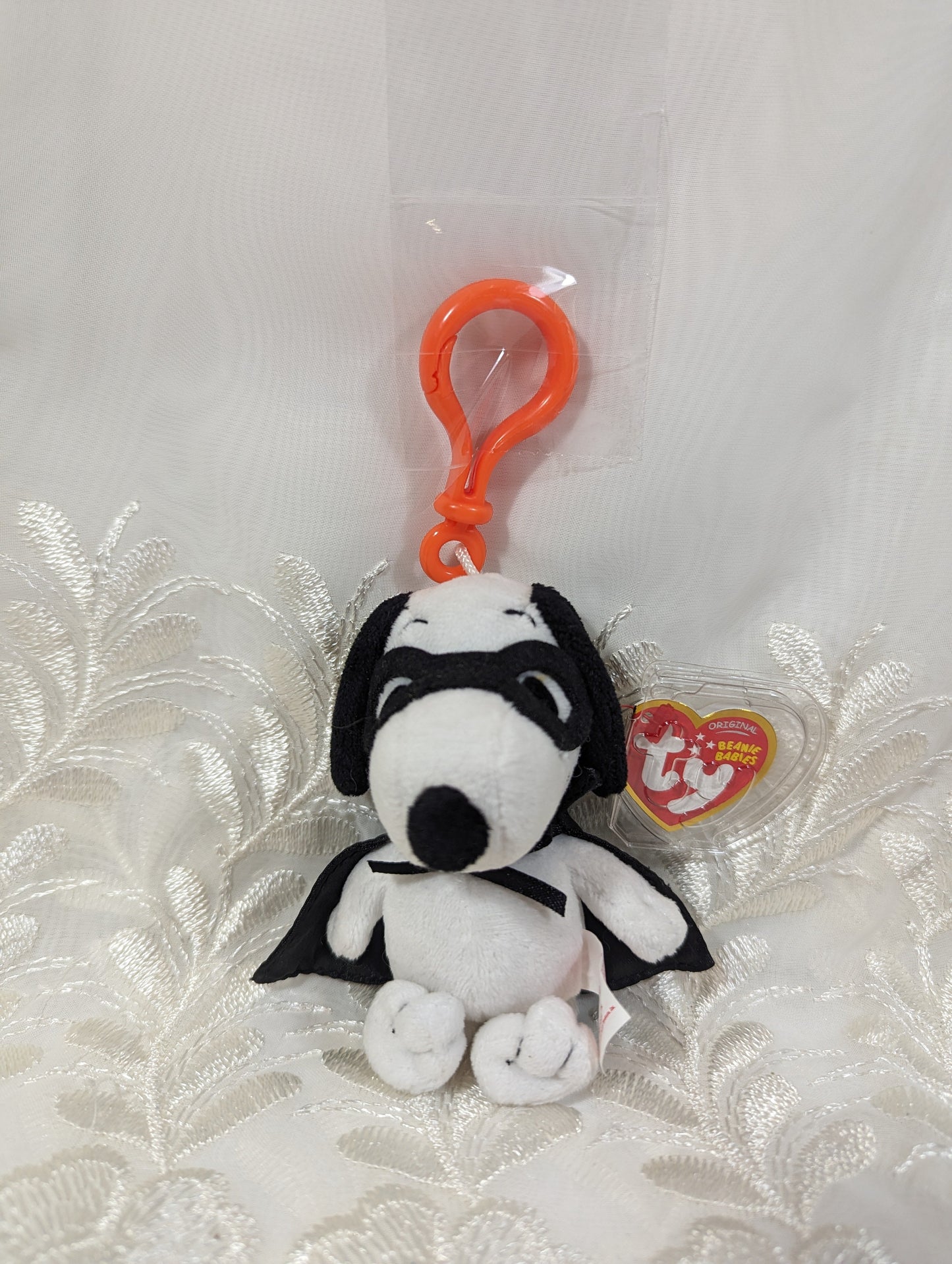 Ty Beanie Baby Clip - Snoopy Vampire The Dog (4in) - Vintage Beanies Canada