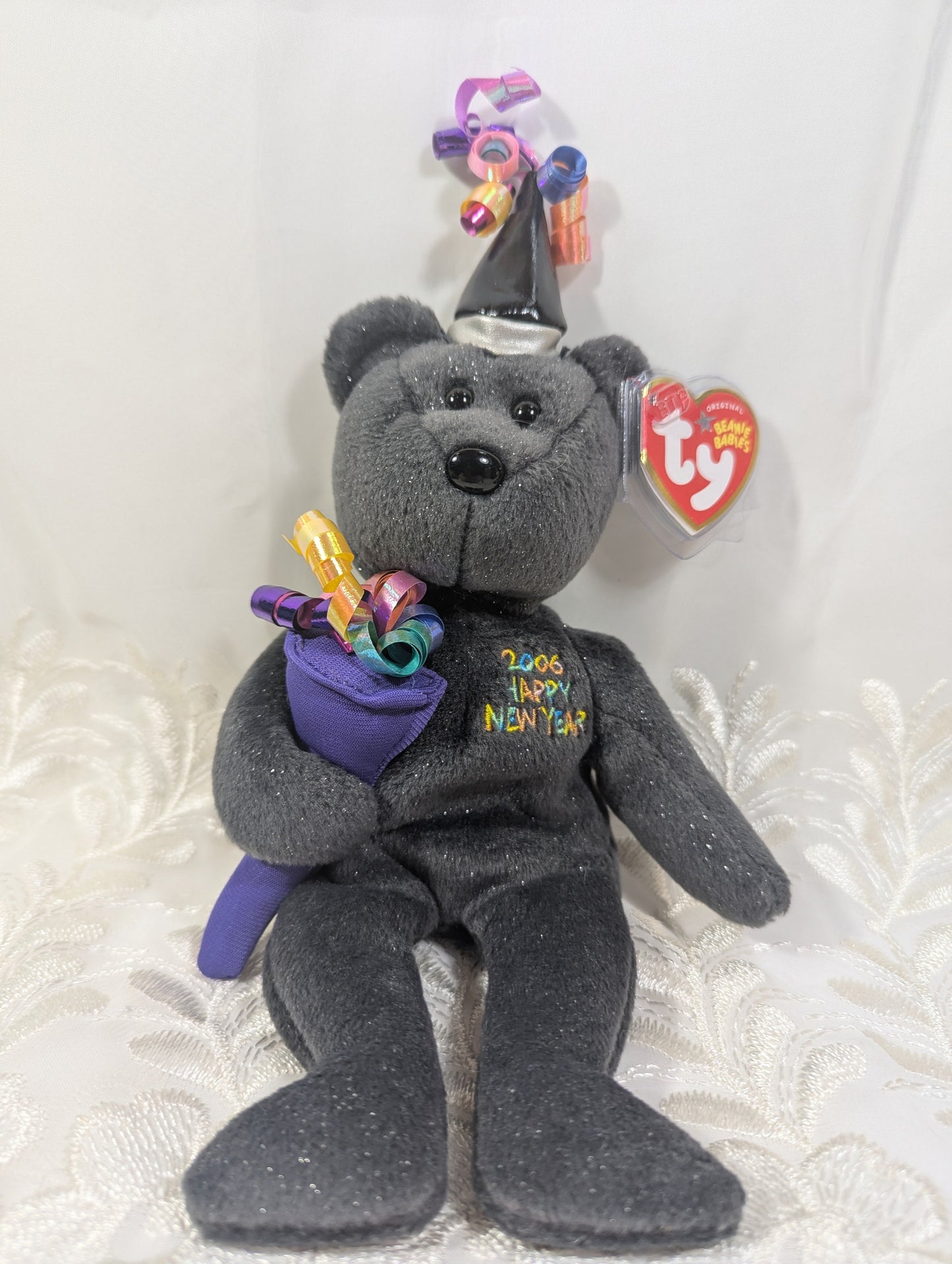 Ty Beanie Baby - Happy New Year the Black Bear (8.5in) - Vintage Beanies Canada