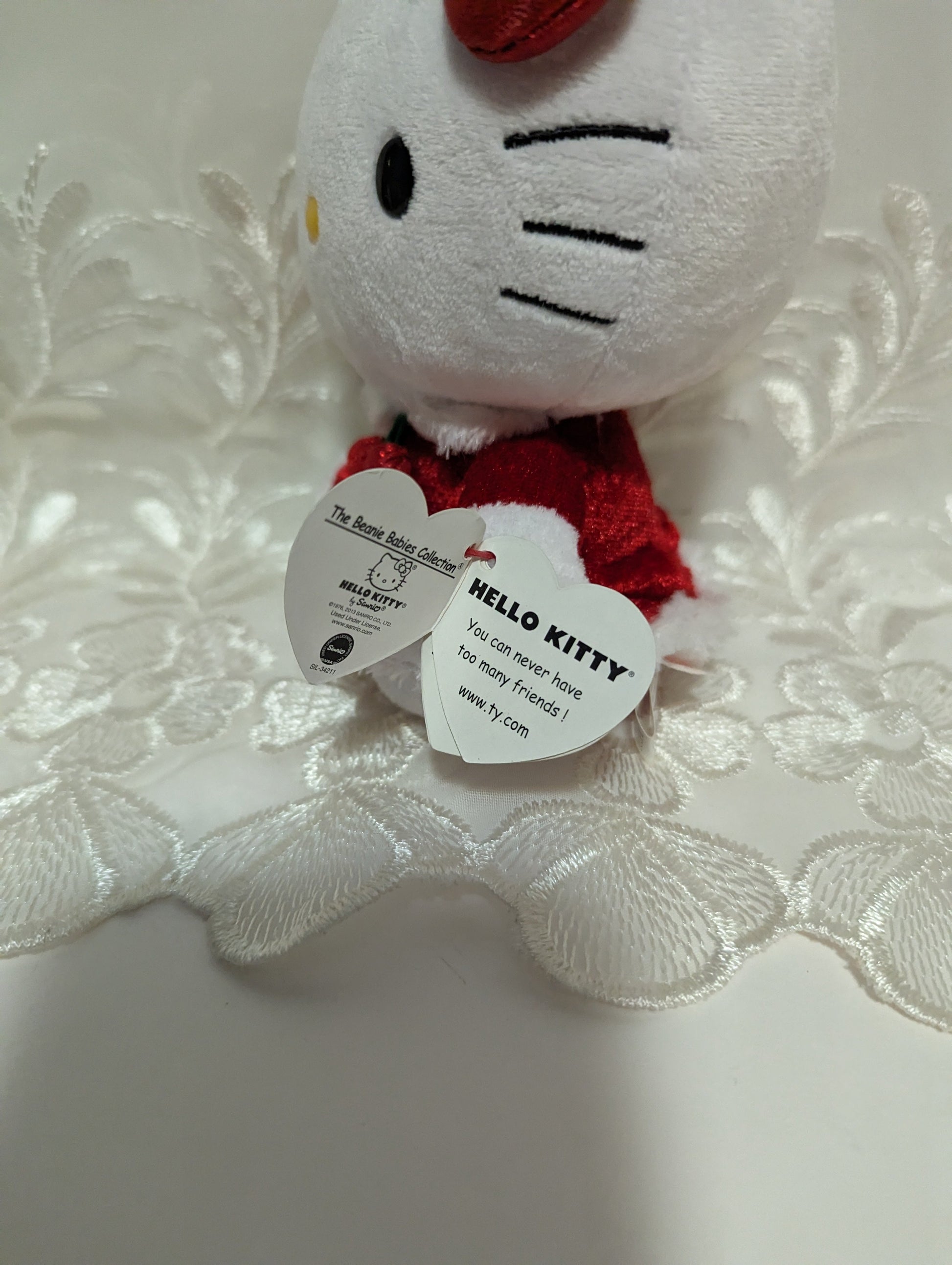 Ty Beanie Baby - Hello Kitty In Red Christmas Dress (5.5in) - Vintage Beanies Canada