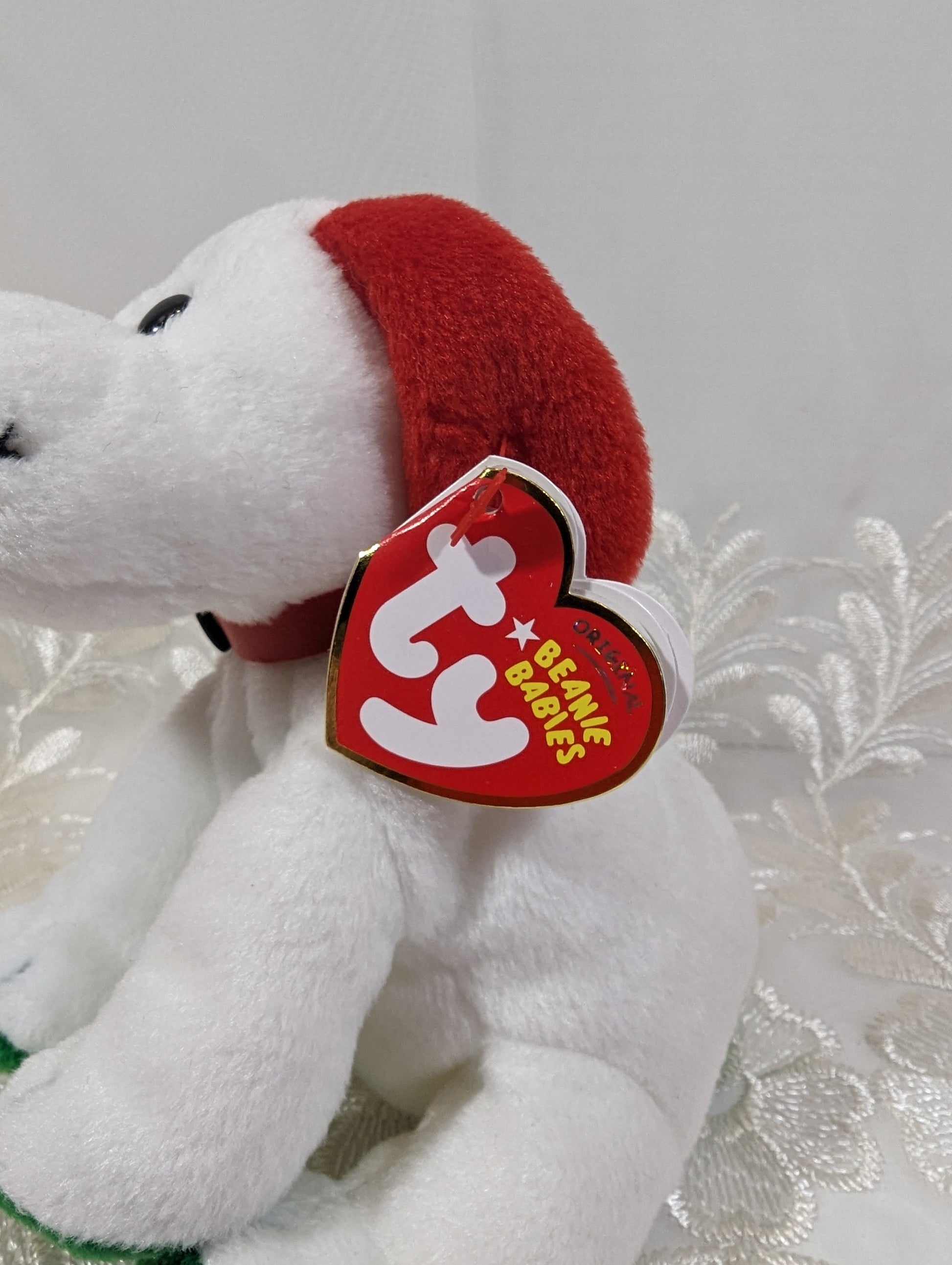 Ty Beanie Baby - Howlidays the Christmas Dog (6in) - Vintage Beanies Canada