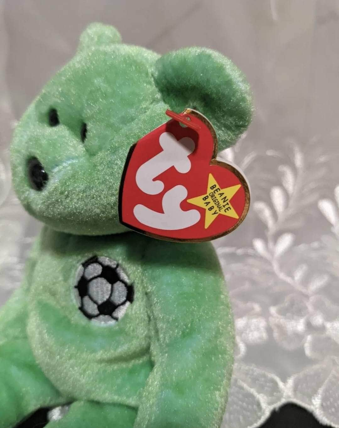 KICKS soccer bear shops TY beanie Baby