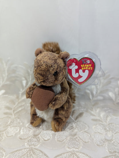 Ty Beanie Baby - Nutty The Squirrel Holding Nut (5in) - Vintage Beanies Canada