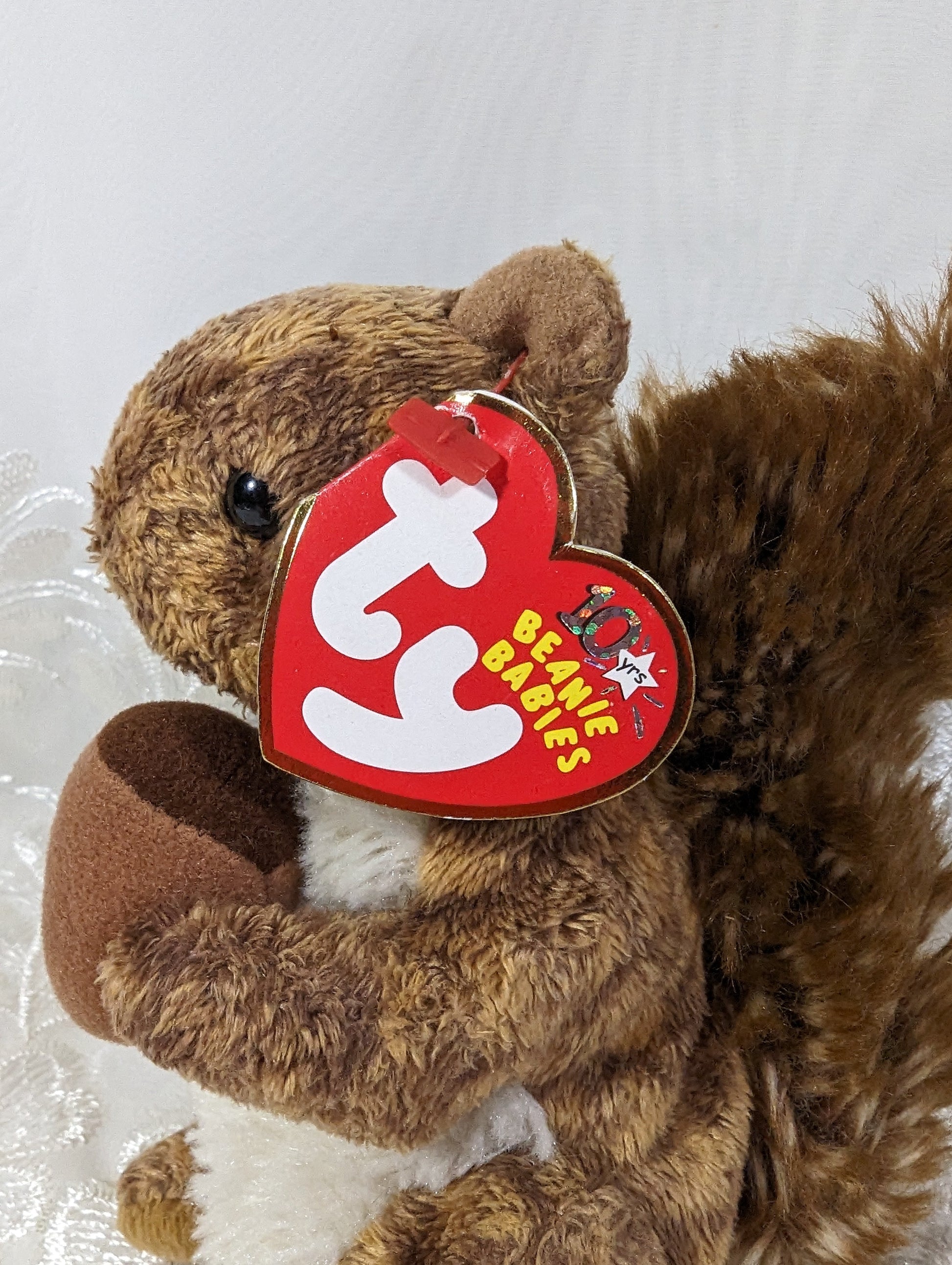 Ty Beanie Baby - Nutty The Squirrel Holding Nut (5in) Creased Tag - Vintage Beanies Canada