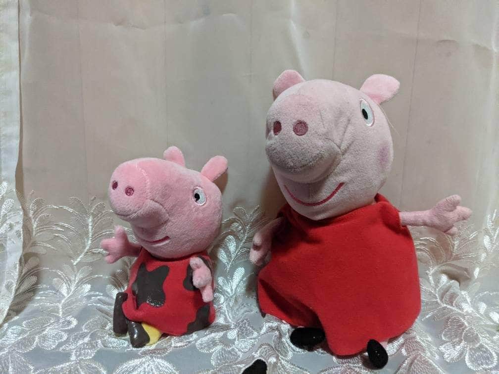 Ty Beanie Baby - Peppa Pig Large Version And Muddy Version Lot (Sold as set) No Hang Tags - Vintage Beanies Canada
