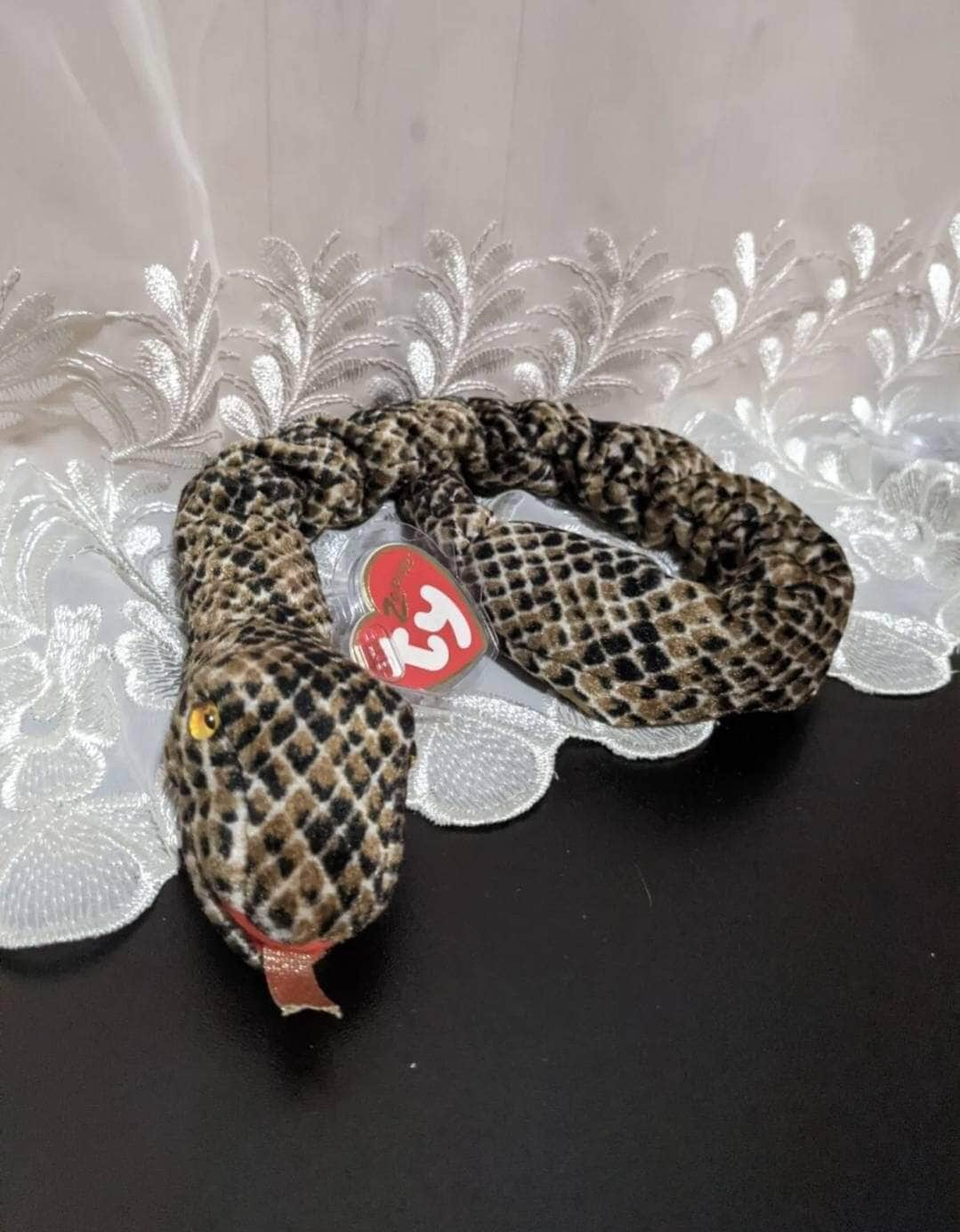 Ty Beanie Baby - Snake The Zodiac - Vintage Beanies Canada