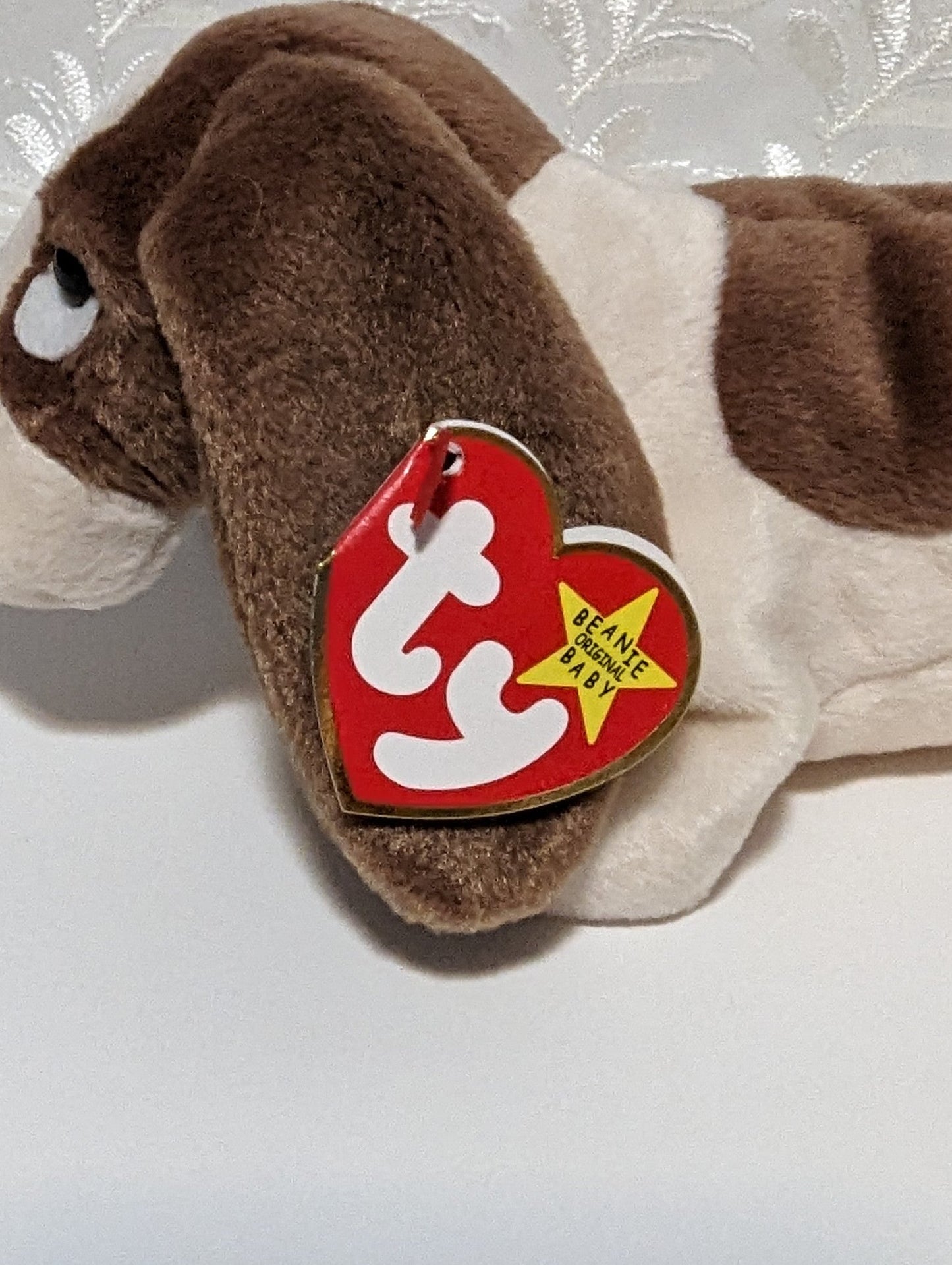 Ty Beanie Baby - Tracker The Basset Hound Dog (7in) - Vintage Beanies Canada