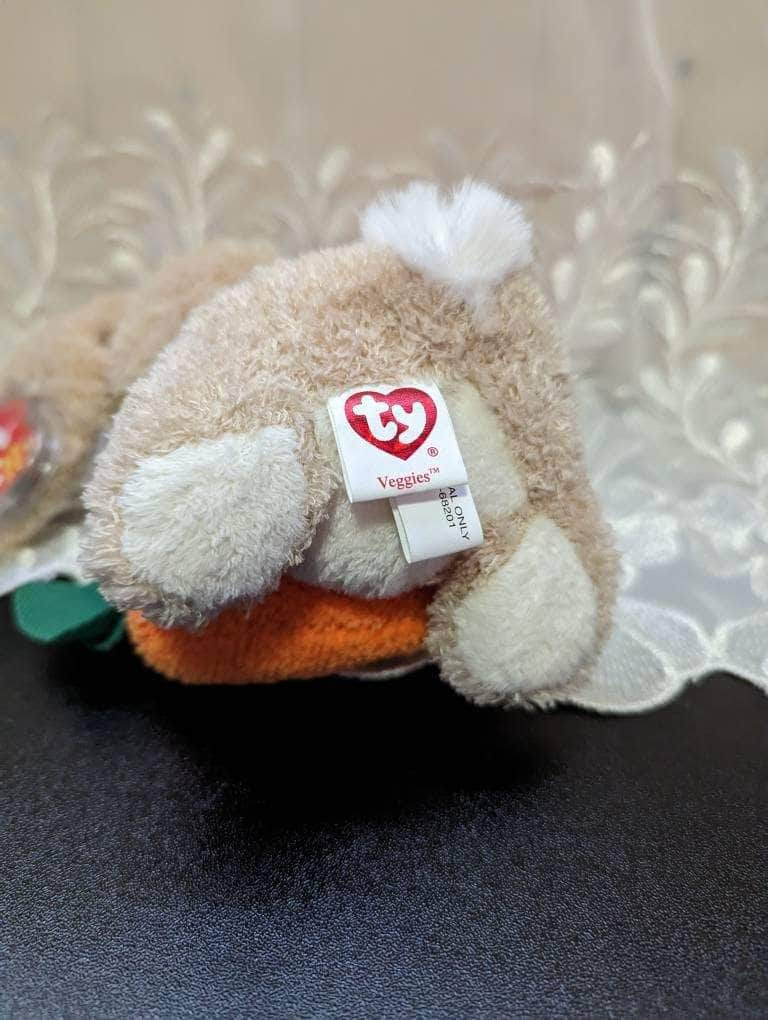 Ty Beanie Baby - Veggies The Bunny Rabbit Holding A Carrot (6in) - Vintage Beanies Canada