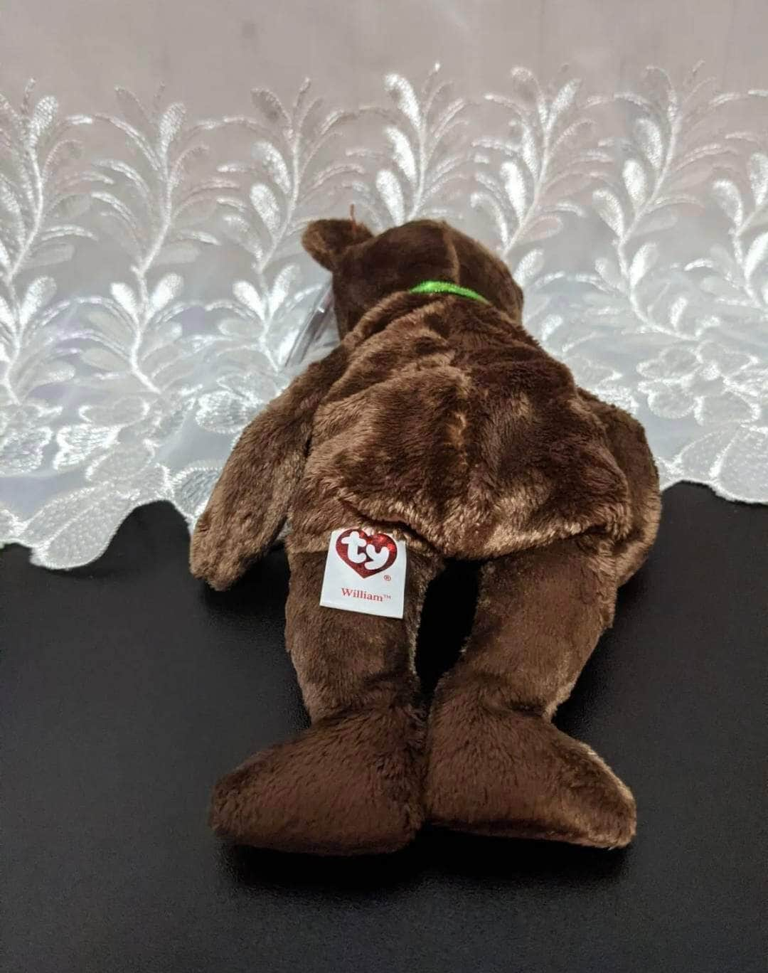 Ty Beanie Baby - William (Closed Book) Brown Bear European exclusive (8.5in) - Vintage Beanies Canada