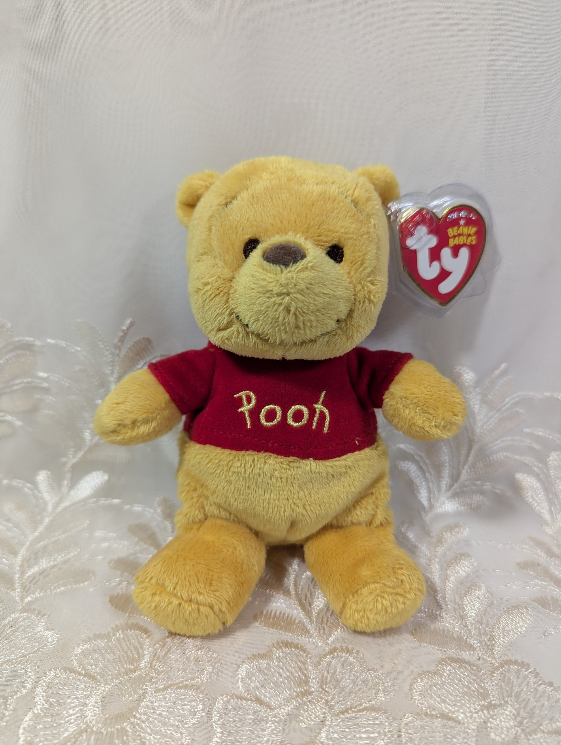 Ty Beanie Baby - Winnie the Pooh the bear (6in) *Rare* Creased Tag - Vintage Beanies Canada