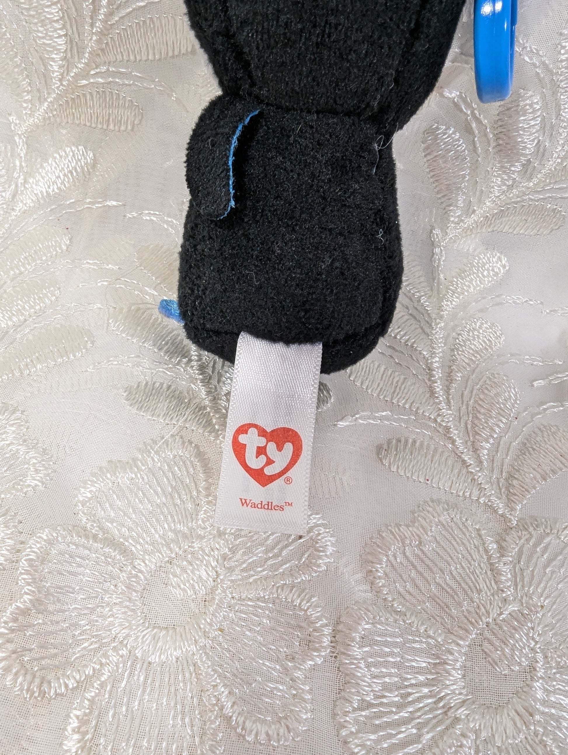 Ty Beanie Boo Clip - Waddles the penguin (3 In) No Tag - Vintage Beanies Canada