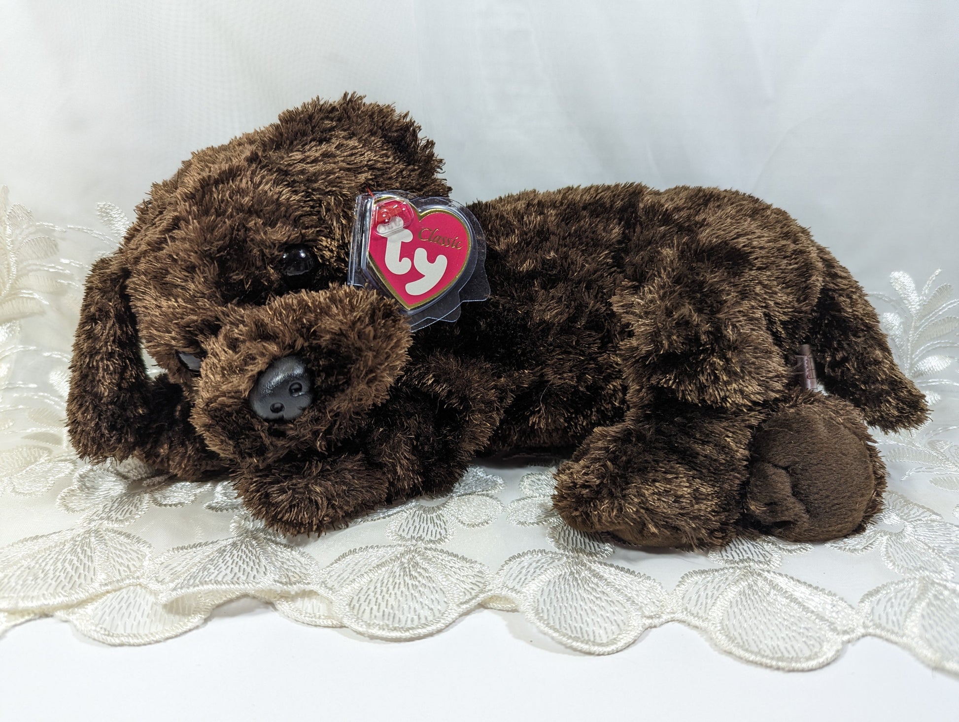 Ty Classic Collection - Nuzzle The Chocolate Lab (13in) Slightly Faded Tag - Vintage Beanies Canada