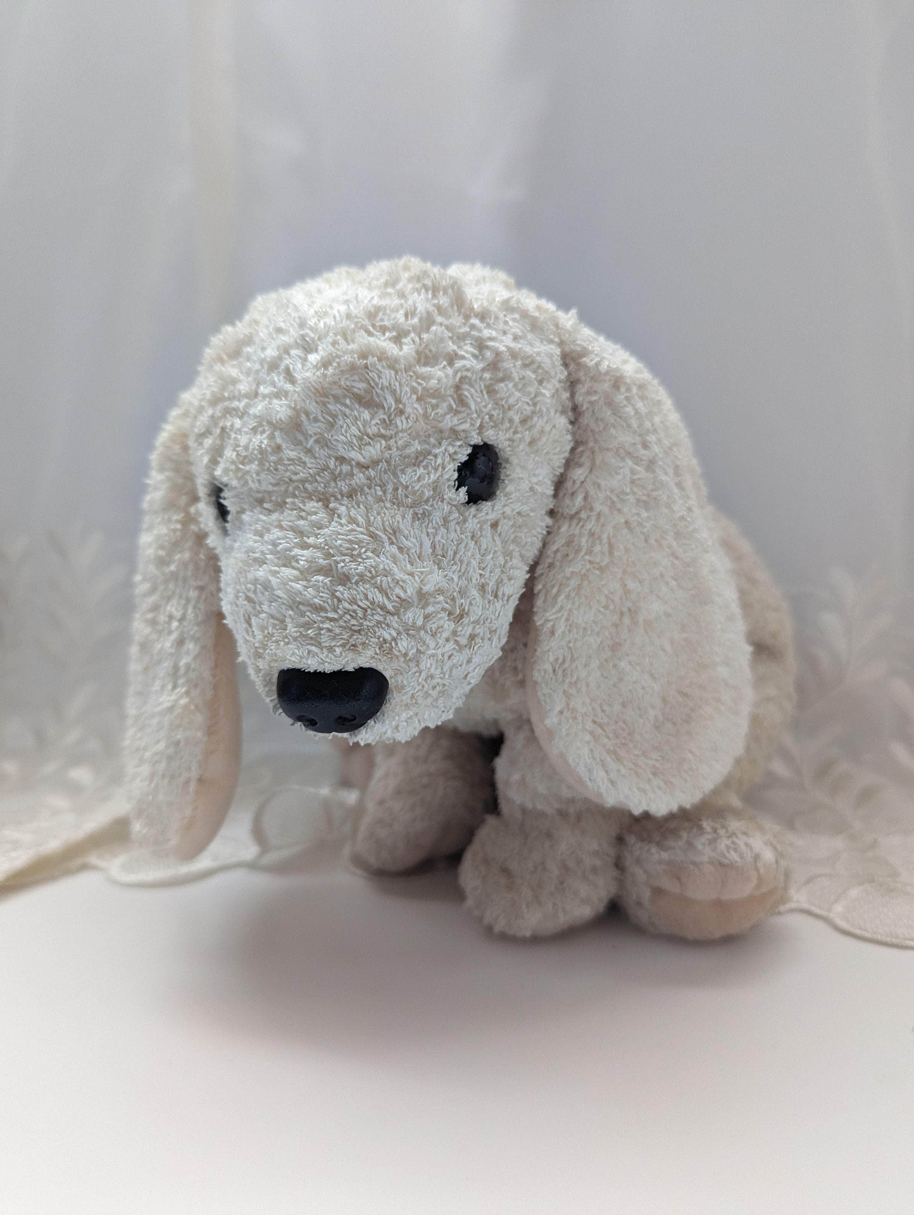 Ty Classic Collection Nippy The Beige Dog With Brown Collar